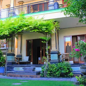 https://crtris-rooms-seminyak.hotelsseminyak.net